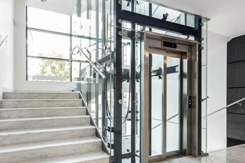 Passenger / Hospital Elevator